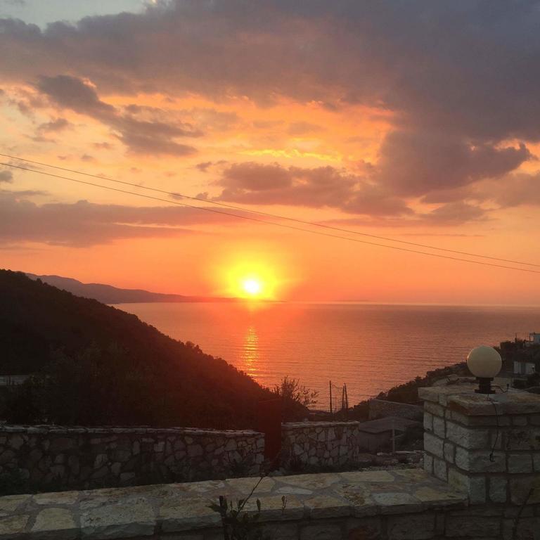Sunset House Apartment Ksamil Exterior foto